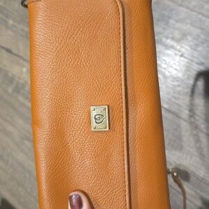 Lovita tan wallet bag with chain